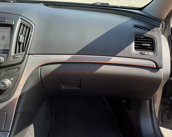 Сірий Опель Інсігнія, об'ємом двигуна 1.96 л та пробігом 297 тис. км за 11000 $, фото 75 на Automoto.ua