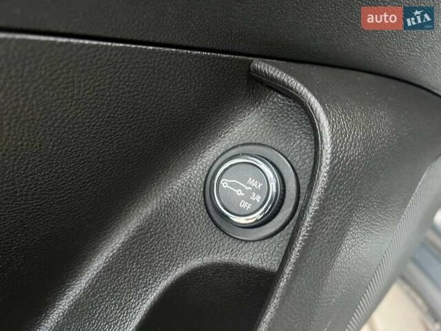 Серый Опель Инсигния, объемом двигателя 2 л и пробегом 258 тыс. км за 11700 $, фото 14 на Automoto.ua