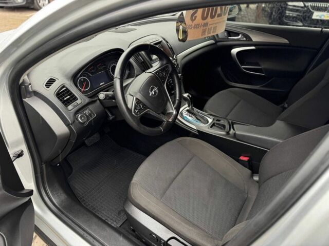 Серый Опель Инсигния, объемом двигателя 0 л и пробегом 215 тыс. км за 10750 $, фото 5 на Automoto.ua