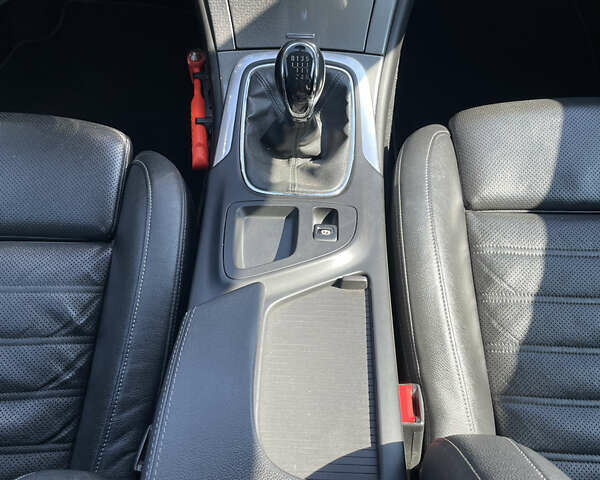 Сірий Опель Інсігнія, об'ємом двигуна 1.96 л та пробігом 297 тис. км за 11000 $, фото 137 на Automoto.ua