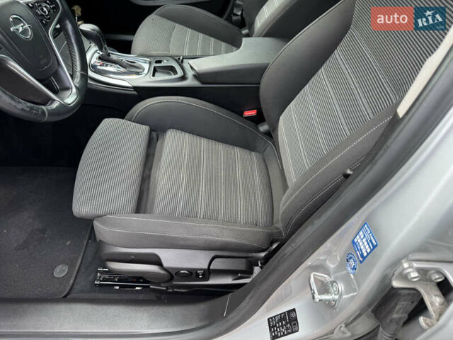 Серый Опель Инсигния, объемом двигателя 1.96 л и пробегом 231 тыс. км за 9999 $, фото 37 на Automoto.ua