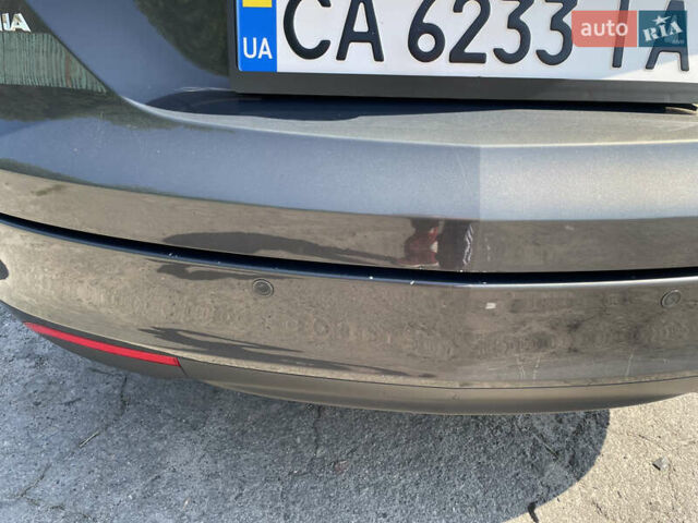 Сірий Опель Інсігнія, об'ємом двигуна 1.96 л та пробігом 297 тис. км за 11000 $, фото 157 на Automoto.ua