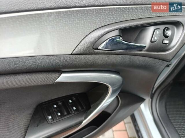 Серый Опель Инсигния, объемом двигателя 2 л и пробегом 259 тыс. км за 9799 $, фото 45 на Automoto.ua