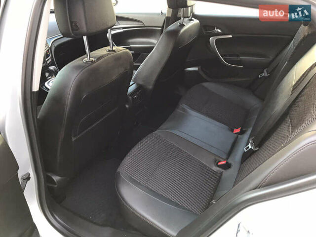 Серый Опель Инсигния, объемом двигателя 1.6 л и пробегом 233 тыс. км за 10500 $, фото 10 на Automoto.ua