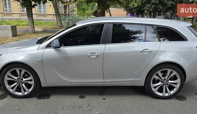 Сірий Опель Інсігнія, об'ємом двигуна 1.96 л та пробігом 249 тис. км за 13100 $, фото 4 на Automoto.ua