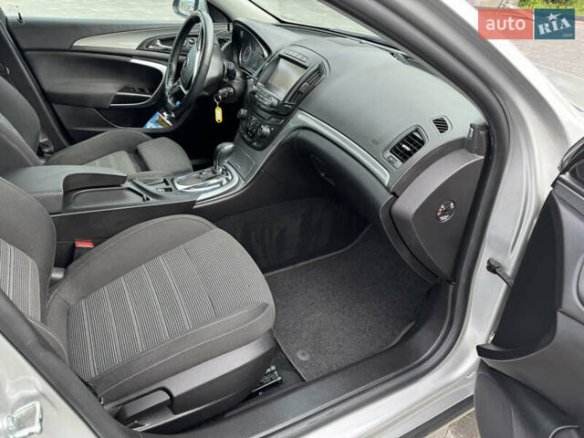 Серый Опель Инсигния, объемом двигателя 1.96 л и пробегом 231 тыс. км за 9999 $, фото 23 на Automoto.ua