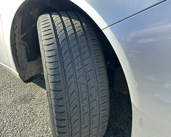 Сірий Опель Інсігнія, об'ємом двигуна 1.6 л та пробігом 249 тис. км за 9800 $, фото 24 на Automoto.ua