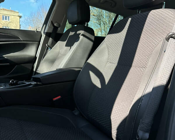 Сірий Опель Інсігнія, об'ємом двигуна 1.6 л та пробігом 249 тис. км за 9800 $, фото 28 на Automoto.ua