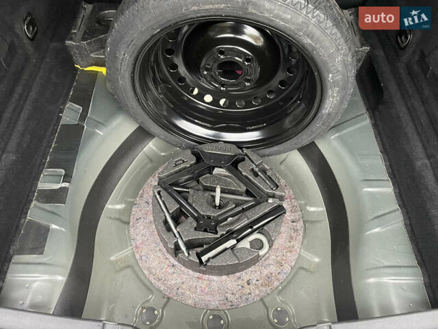 Серый Опель Инсигния, объемом двигателя 1.6 л и пробегом 238 тыс. км за 9700 $, фото 35 на Automoto.ua