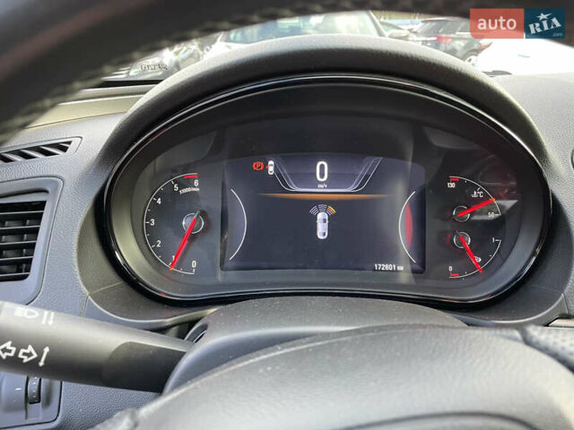 Серый Опель Инсигния, объемом двигателя 1.96 л и пробегом 212 тыс. км за 11999 $, фото 13 на Automoto.ua