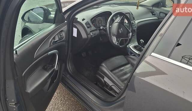 Сірий Опель Інсігнія, об'ємом двигуна 1.6 л та пробігом 280 тис. км за 10800 $, фото 11 на Automoto.ua