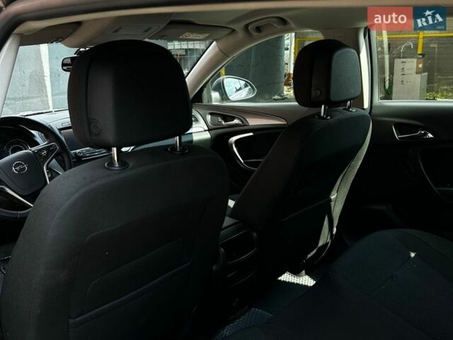 Сірий Опель Інсігнія, об'ємом двигуна 1.96 л та пробігом 223 тис. км за 9000 $, фото 3 на Automoto.ua