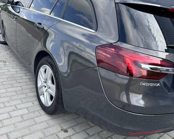 Серый Опель Инсигния, объемом двигателя 1.96 л и пробегом 251 тыс. км за 8800 $, фото 2 на Automoto.ua