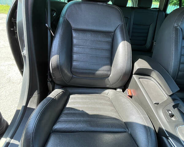 Сірий Опель Інсігнія, об'ємом двигуна 1.96 л та пробігом 297 тис. км за 11000 $, фото 79 на Automoto.ua