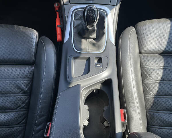 Сірий Опель Інсігнія, об'ємом двигуна 1.96 л та пробігом 297 тис. км за 11000 $, фото 136 на Automoto.ua