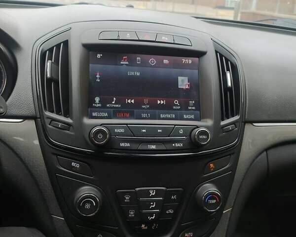 Сірий Опель Інсігнія, об'ємом двигуна 1.6 л та пробігом 226 тис. км за 12000 $, фото 5 на Automoto.ua