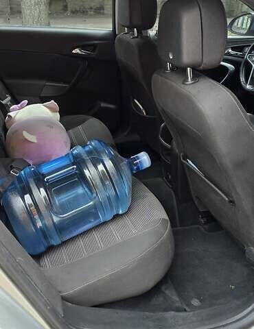 Сірий Опель Інсігнія, об'ємом двигуна 1.96 л та пробігом 249 тис. км за 13100 $, фото 10 на Automoto.ua