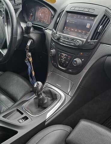 Сірий Опель Інсігнія, об'ємом двигуна 1.6 л та пробігом 280 тис. км за 10800 $, фото 6 на Automoto.ua