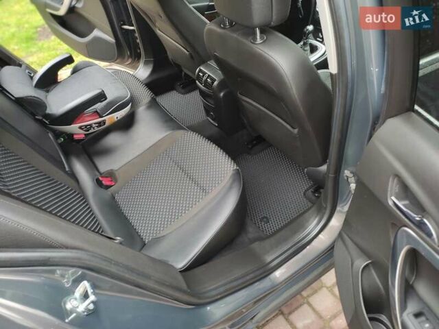 Серый Опель Инсигния, объемом двигателя 1.6 л и пробегом 234 тыс. км за 10800 $, фото 21 на Automoto.ua