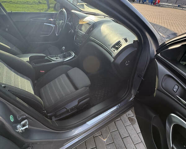 Сірий Опель Інсігнія, об'ємом двигуна 1.6 л та пробігом 185 тис. км за 8200 $, фото 27 на Automoto.ua