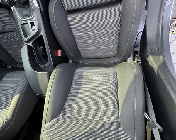 Сірий Опель Інсігнія, об'ємом двигуна 1.6 л та пробігом 185 тис. км за 8200 $, фото 25 на Automoto.ua