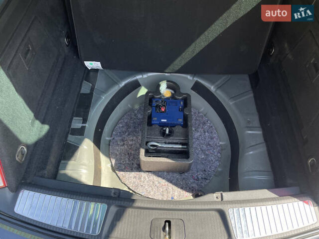 Сірий Опель Інсігнія, об'ємом двигуна 1.96 л та пробігом 297 тис. км за 11000 $, фото 66 на Automoto.ua