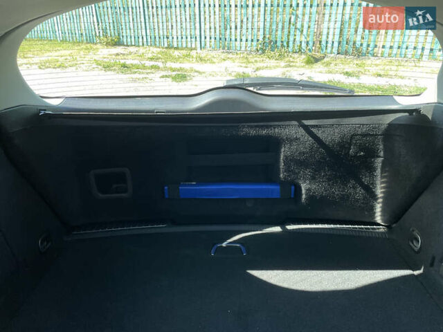 Сірий Опель Інсігнія, об'ємом двигуна 1.96 л та пробігом 297 тис. км за 11000 $, фото 135 на Automoto.ua