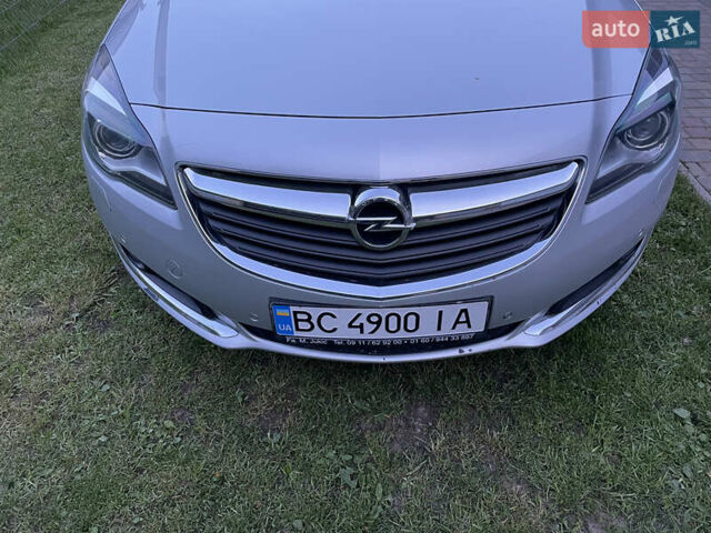 Серый Опель Инсигния, объемом двигателя 1.96 л и пробегом 212 тыс. км за 11999 $, фото 3 на Automoto.ua