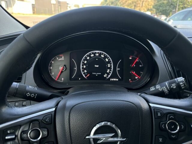 Серый Опель Инсигния, объемом двигателя 1.6 л и пробегом 224 тыс. км за 9800 $, фото 1 на Automoto.ua