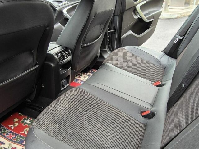 Серый Опель Инсигния, объемом двигателя 2 л и пробегом 329 тыс. км за 9000 $, фото 2 на Automoto.ua