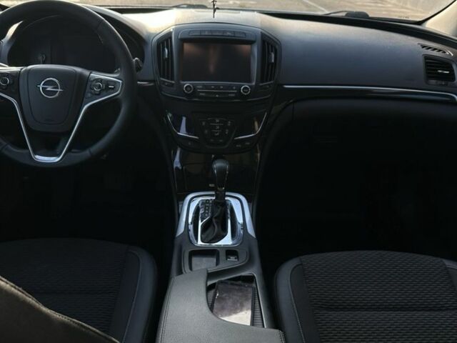 Серый Опель Инсигния, объемом двигателя 1.6 л и пробегом 224 тыс. км за 9800 $, фото 3 на Automoto.ua