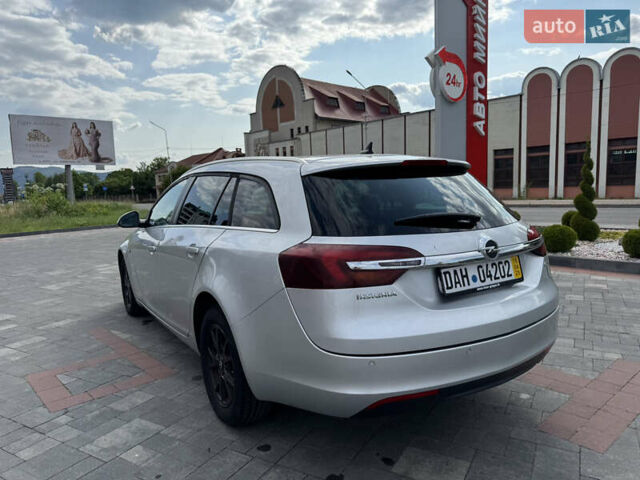 Серый Опель Инсигния, объемом двигателя 1.96 л и пробегом 231 тыс. км за 9999 $, фото 12 на Automoto.ua