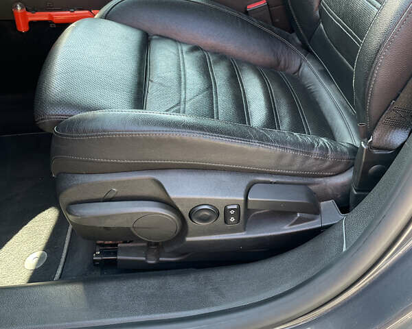 Сірий Опель Інсігнія, об'ємом двигуна 1.96 л та пробігом 297 тис. км за 11000 $, фото 103 на Automoto.ua