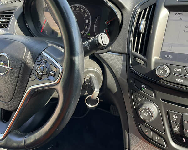 Сірий Опель Інсігнія, об'ємом двигуна 1.96 л та пробігом 297 тис. км за 11000 $, фото 96 на Automoto.ua