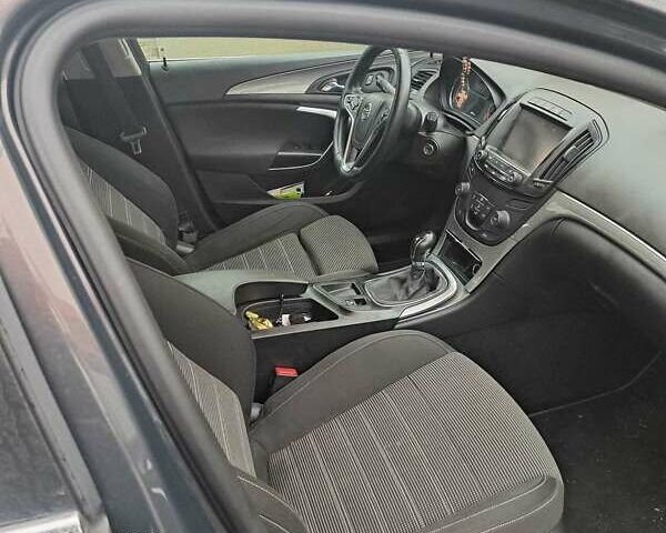 Серый Опель Инсигния, объемом двигателя 1.96 л и пробегом 290 тыс. км за 10500 $, фото 5 на Automoto.ua