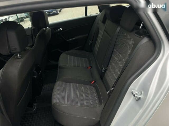 Опель Инсигния 2015 в Бердичеве на Automoto.ua Серый Опель Инсигния, объемом двигателя 2 л и пробегом 227 тыс. км за 10155 $, фото 26 на Automoto.ua