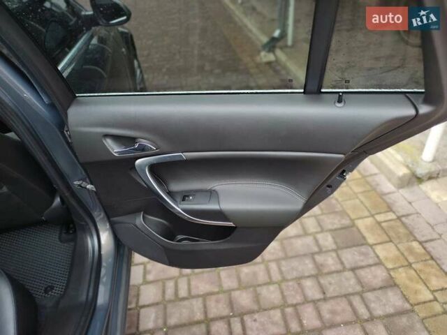 Серый Опель Инсигния, объемом двигателя 1.6 л и пробегом 266 тыс. км за 10000 $, фото 24 на Automoto.ua