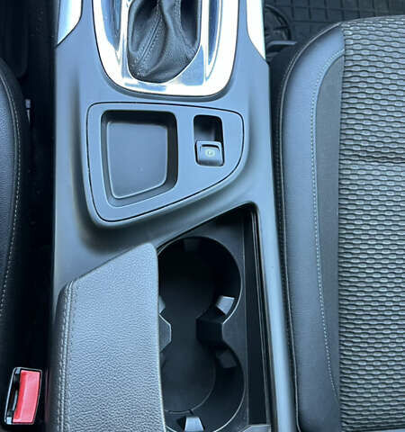 Серый Опель Инсигния, объемом двигателя 1.6 л и пробегом 249 тыс. км за 9500 $, фото 20 на Automoto.ua