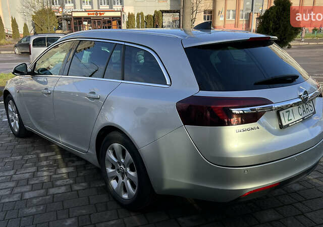 Серый Опель Инсигния, объемом двигателя 1.6 л и пробегом 249 тыс. км за 9500 $, фото 4 на Automoto.ua