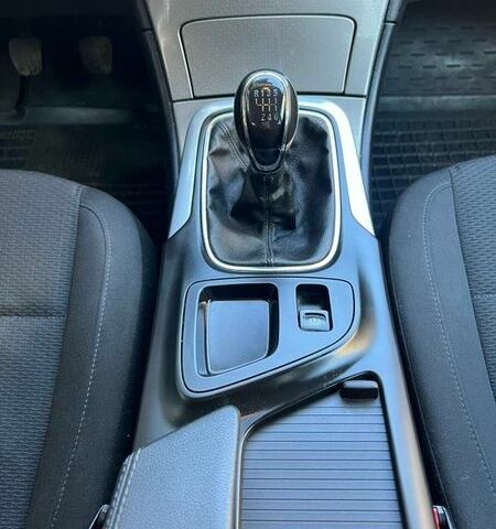 Сірий Опель Інсігнія, об'ємом двигуна 2 л та пробігом 258 тис. км за 6600 $, фото 11 на Automoto.ua