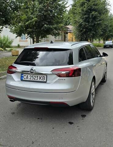 Сірий Опель Інсігнія, об'ємом двигуна 1.96 л та пробігом 249 тис. км за 13100 $, фото 3 на Automoto.ua