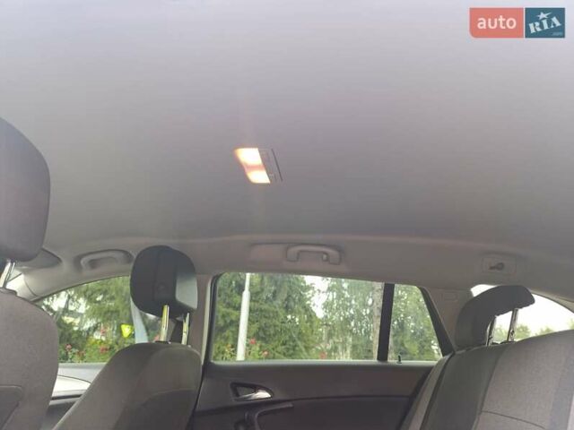 Сірий Опель Інсігнія, об'ємом двигуна 2 л та пробігом 259 тис. км за 9350 $, фото 39 на Automoto.ua