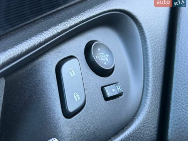 Сірий Опель Інсігнія, об'ємом двигуна 1.96 л та пробігом 201 тис. км за 12900 $, фото 22 на Automoto.ua