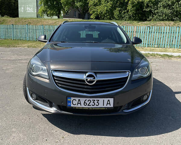 Серый Опель Инсигния, объемом двигателя 1.96 л и пробегом 297 тыс. км за 11000 $, фото 26 на Automoto.ua