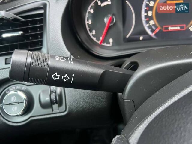 Серый Опель Инсигния, объемом двигателя 2 л и пробегом 258 тыс. км за 11700 $, фото 21 на Automoto.ua