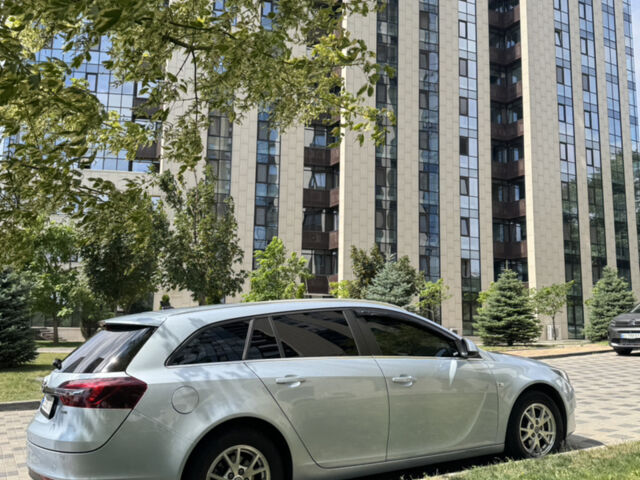 Сірий Опель Інсігнія, об'ємом двигуна 1.96 л та пробігом 350 тис. км за 8900 $, фото 44 на Automoto.ua