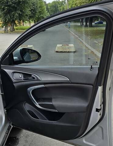 Сірий Опель Інсігнія, об'ємом двигуна 1.96 л та пробігом 249 тис. км за 13100 $, фото 11 на Automoto.ua