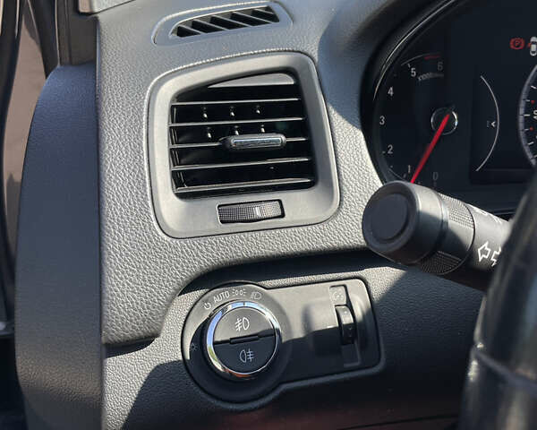 Сірий Опель Інсігнія, об'ємом двигуна 1.96 л та пробігом 297 тис. км за 11000 $, фото 94 на Automoto.ua