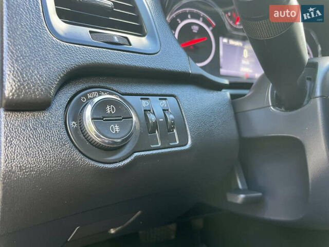 Серый Опель Инсигния, объемом двигателя 1.6 л и пробегом 238 тыс. км за 9700 $, фото 26 на Automoto.ua