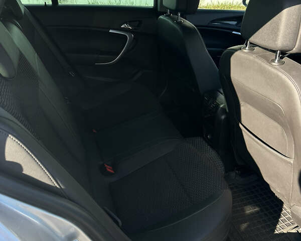 Сірий Опель Інсігнія, об'ємом двигуна 1.6 л та пробігом 249 тис. км за 9800 $, фото 13 на Automoto.ua